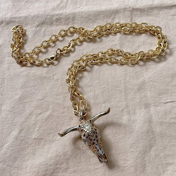 Buffalo Skull Pendant Necklace - Picture 1 of 7